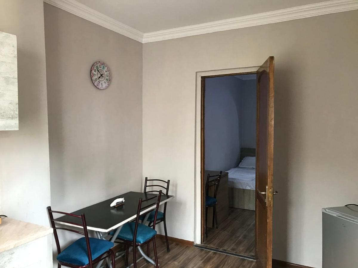 Guest House Nina Kobuleti Exterior foto